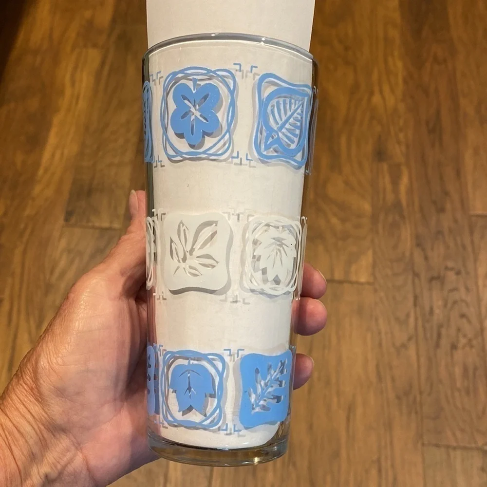 1960’s~BLUE & WHITE GLASS~BOXED LEAVES DESIGN~NO CHIPS/CRACKS~NEW CONDITION~G12